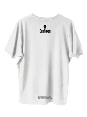 Camiseta urbana estilo oversize en color [negro/blanco] fabricada en algodón premium, con diseño exclusivo de la colección GH impreso en serigrafía de alta definición con motivos de estética streetwear y cultura alienígena.
