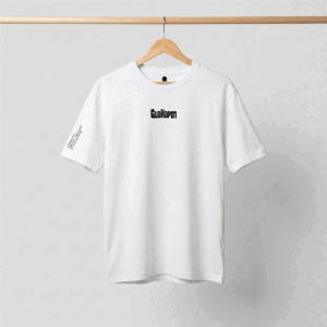 Camiseta blanca oversized We are not from here frontal logo GuaHapen